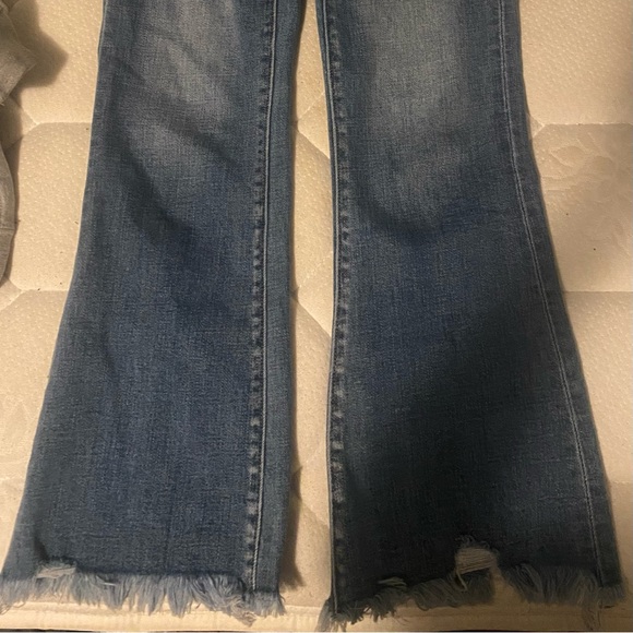 flare jeans - Picture 2 of 3